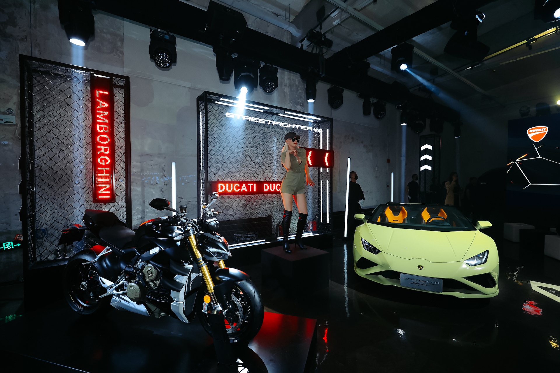 Ducati Diavel 1260 Lamborghini Night